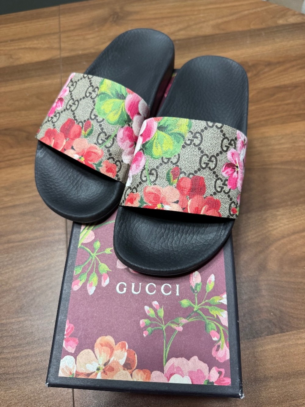 Gucci GG Bloom Slides
